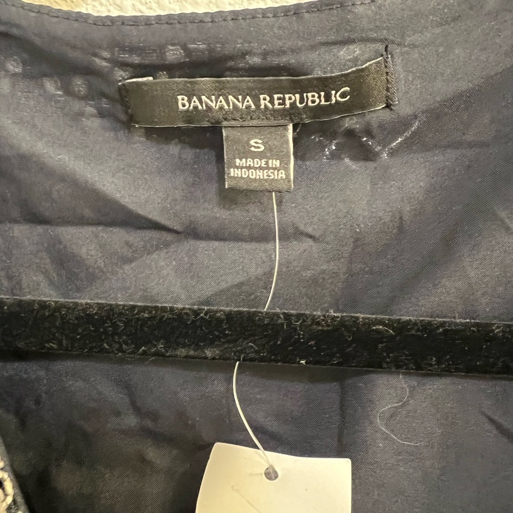 NWT Banana Republic Womens Small Black & White Floral Wrap Top - Picture 3 of 4